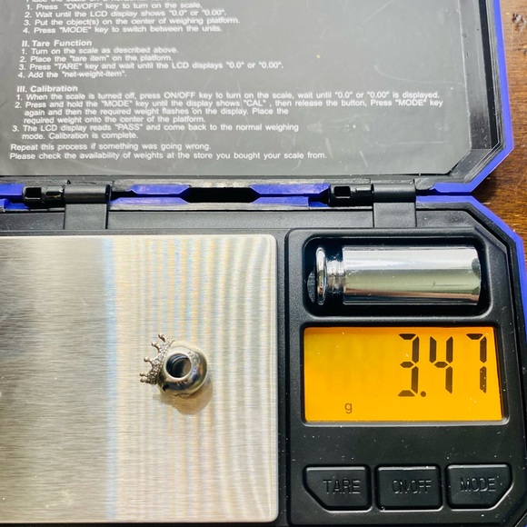 EUC Pandora 797143CZ Sterling Silver Princess Emoji Charm w/ CZ Crown - Picture 10 of 10